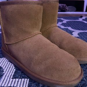 Brown boots